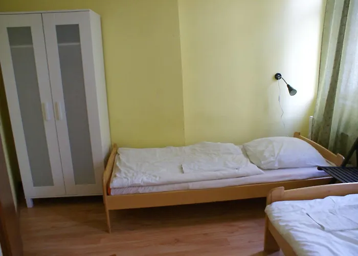 Frolic Goats Хостел