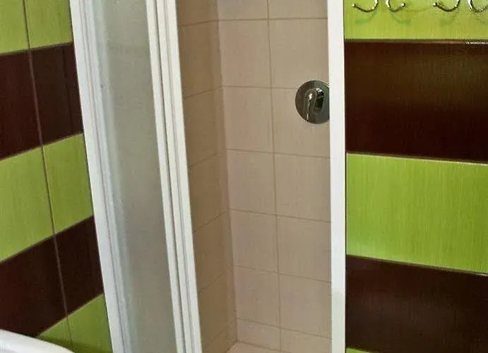 Frolic Goats Хостел *