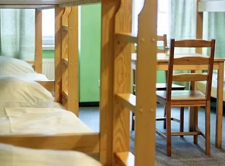 אכסניה Frolic Goats *