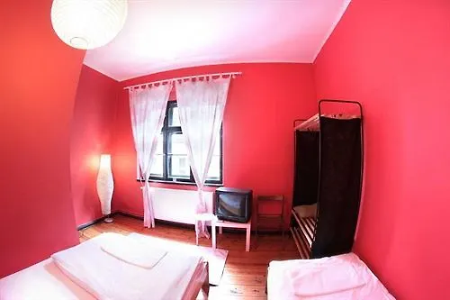 Albergue Frolic Goats *