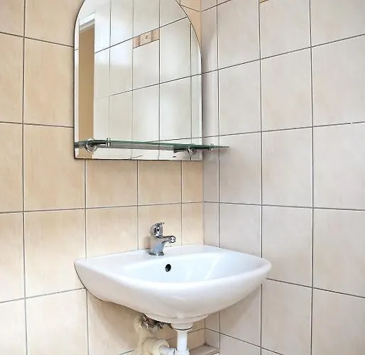 Frolic Goats Albergue *