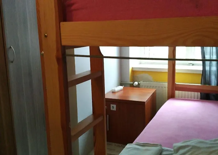 Frolic Goats Albergue Poznań